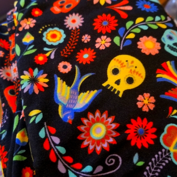 Halloween/Day of the Dead Leggings - Picture 1 of 1